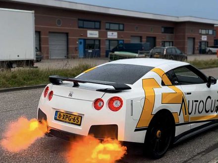 Nissan GT-R