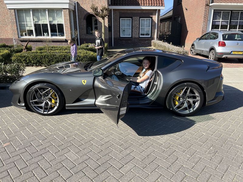 Ferrari 812 Superfast...